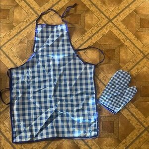 Kid apron and oven set